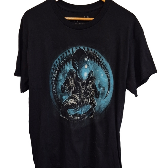Loot Crate Other - Loot Crate Alien Xenomorph Graphic Tee